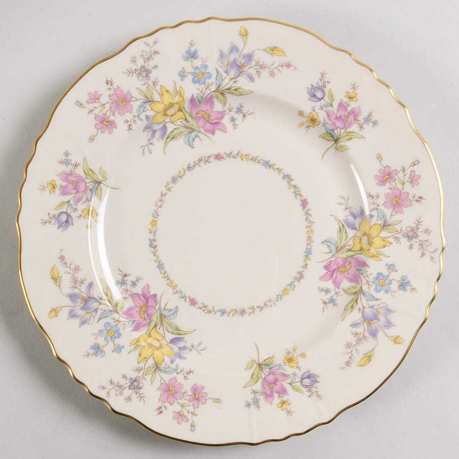Briarcliff Dinner Plate by Syracuse-1
