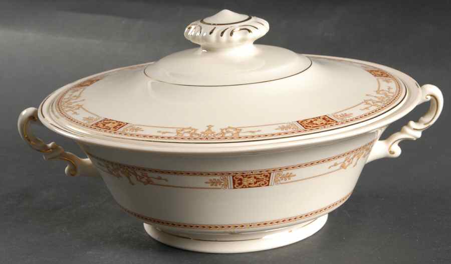 Calhoun Round Covered Vegetable by Syracuse-1