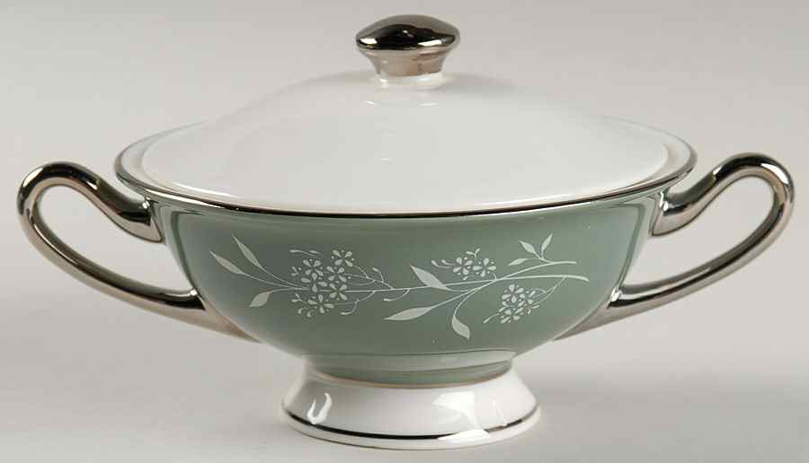 Candlelight Sugar Bowl & Lid by Syracuse-1