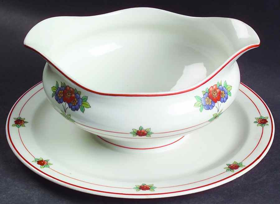 Canterbury Gravy Boat with Attached Underplate by Syracuse-1