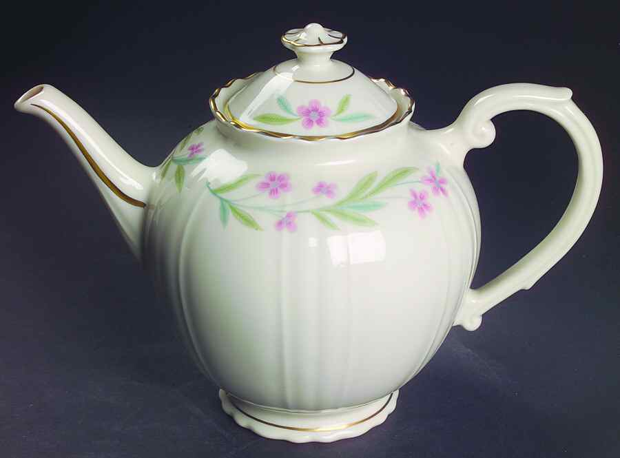 Chester Teapot & Lid by Syracuse-1