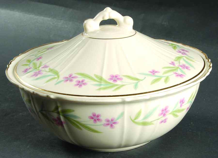Chester Round Covered Vegetable by Syracuse-1