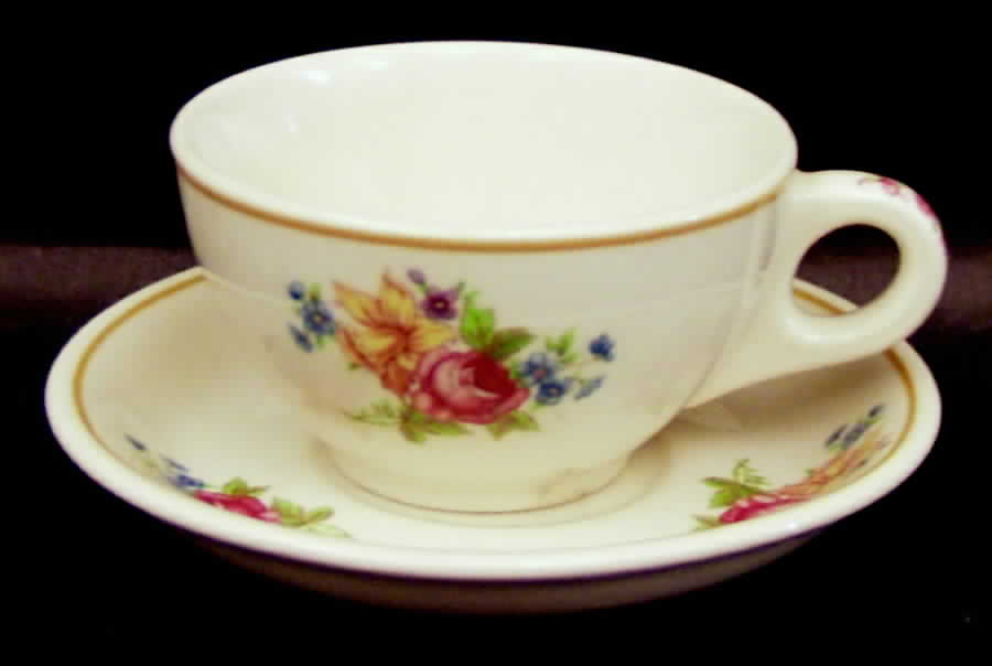Colonial (Restaurant, Old Ivory) Flat Cup & Saucer Set by Syracuse-1