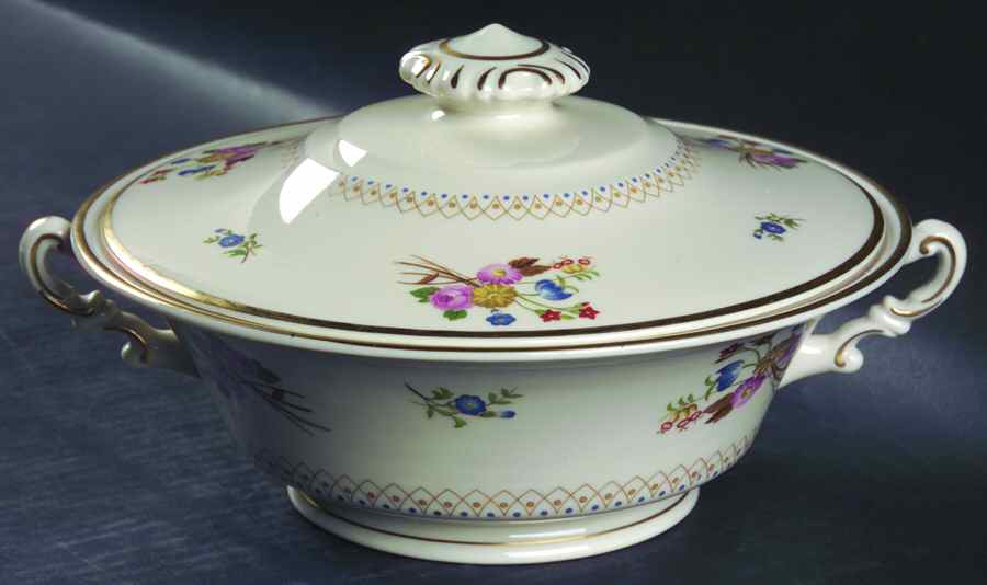 Coventry Round Covered Vegetable by Syracuse-1