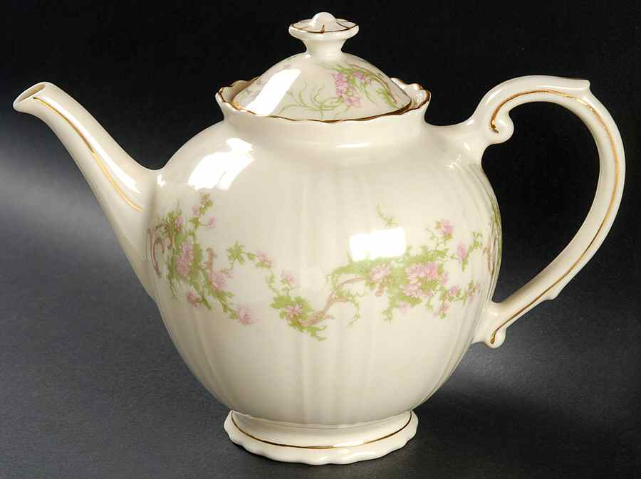 Dearborn Teapot & Lid by Syracuse-1