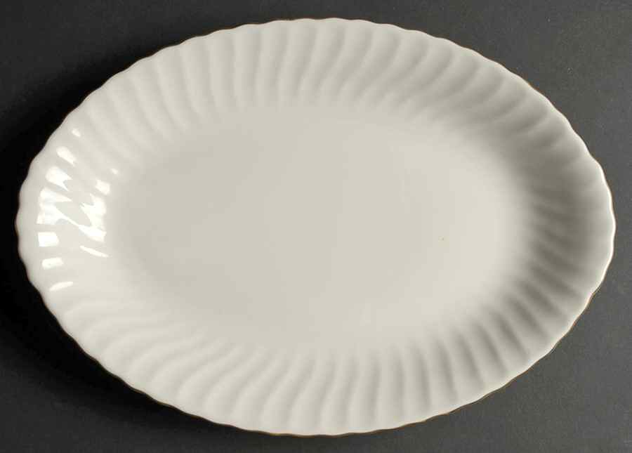 Debonair 14" Oval Serving Platter by Syracuse-1