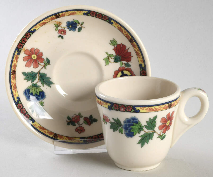 Dewitt Clinton (Pilgrim) Flat Cup & Saucer Set by Syracuse-1