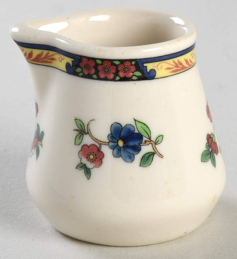 Dewitt Clinton (Pilgrim) Mini Creamer by Syracuse-1