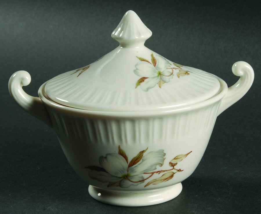 Dogwood (Shelledge, No Trim) Sugar Bowl & Lid by Syracuse-1