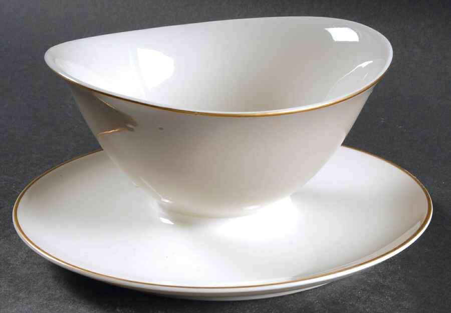 Dorian Gravy Boat with Attached Underplate by Syracuse-1