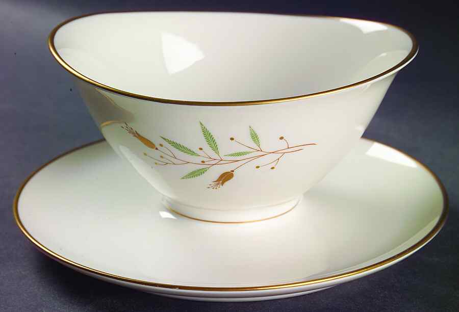 Elegance Gravy Boat with Attached Underplate by Syracuse-1