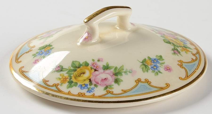 Ensley Blue Lid for Sugar Bowl by Syracuse-1
