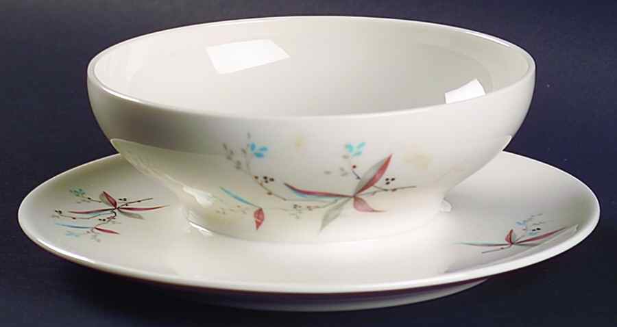 Finesse Gravy Boat with Attached Underplate by Syracuse-1