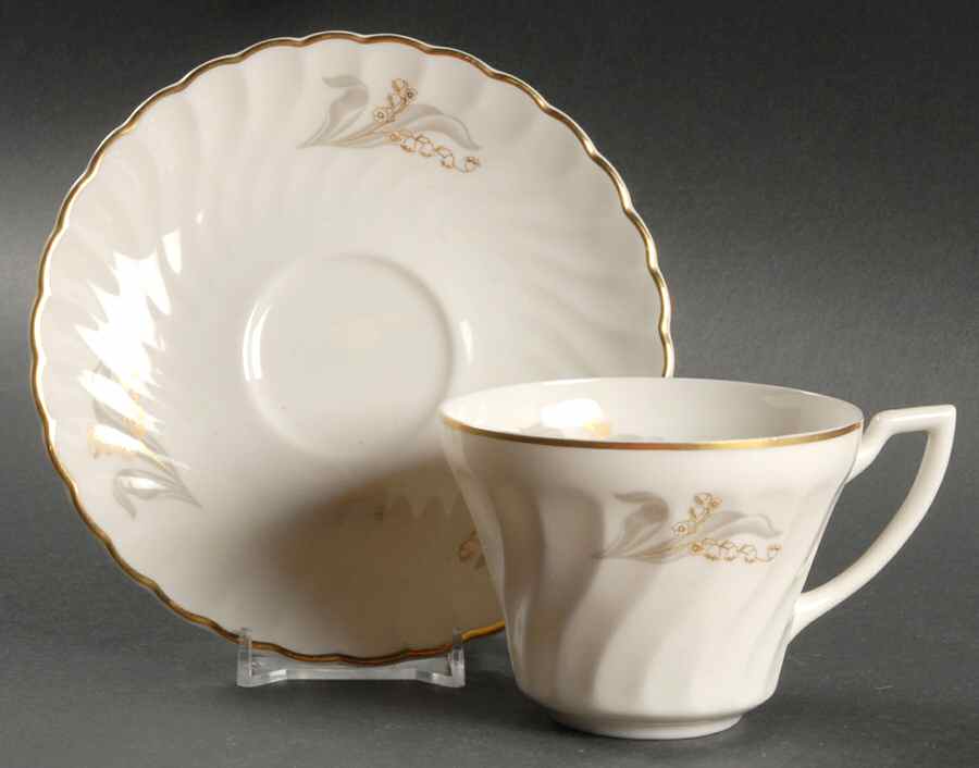 Glory Flat Cup & Saucer Set by Syracuse-1