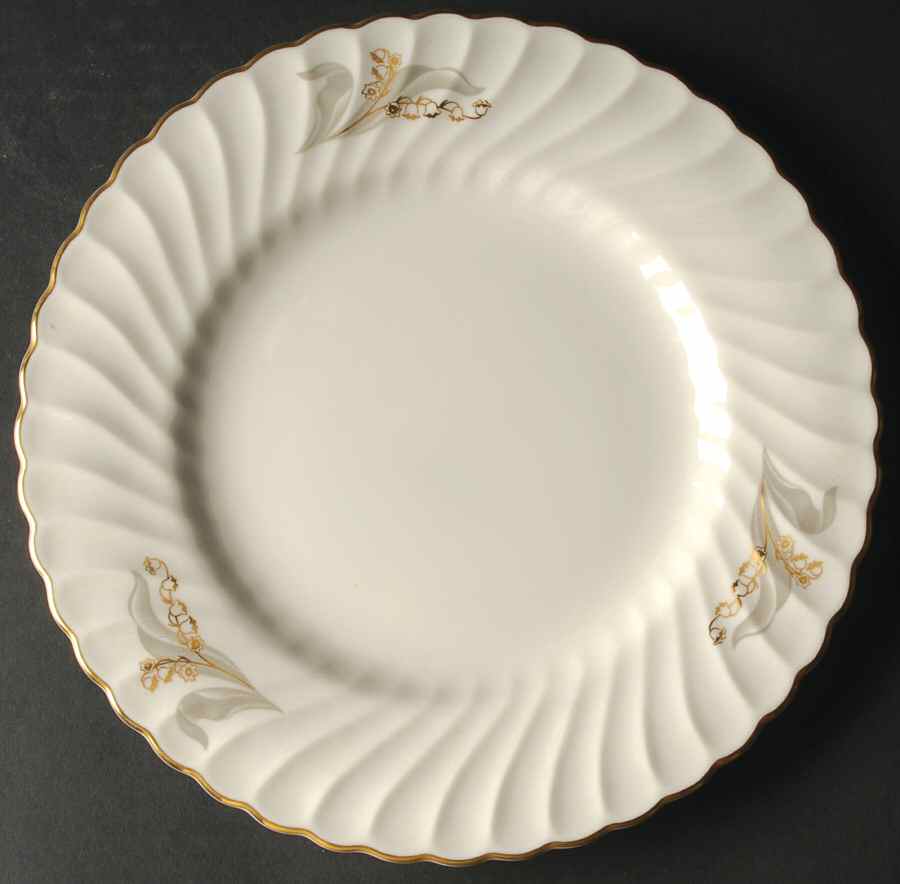 Glory Dinner Plate by Syracuse-1