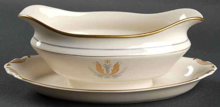 Governor Clinton Gravy Boat with Attached Underplate by Syracuse-1