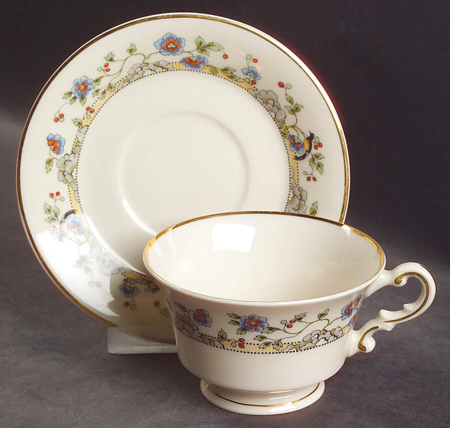 Hampton Footed Cup & Saucer Set by Syracuse-1