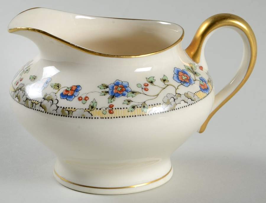 Hampton Creamer by Syracuse-1