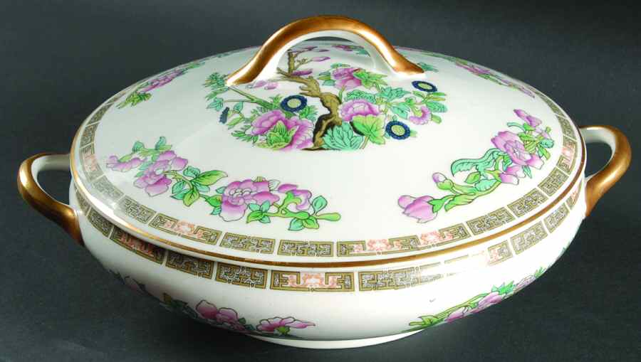 Indian Tree Pink (Smooth Edge) Round Covered Vegetable by Syracuse-1