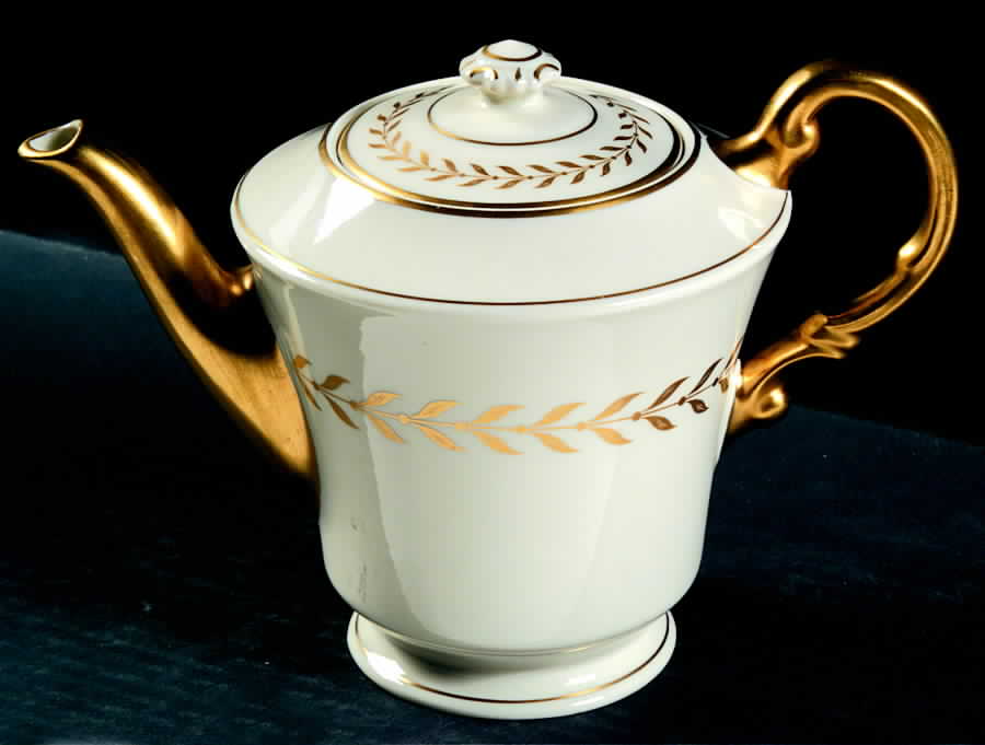 Jefferson Teapot & Lid by Syracuse-1