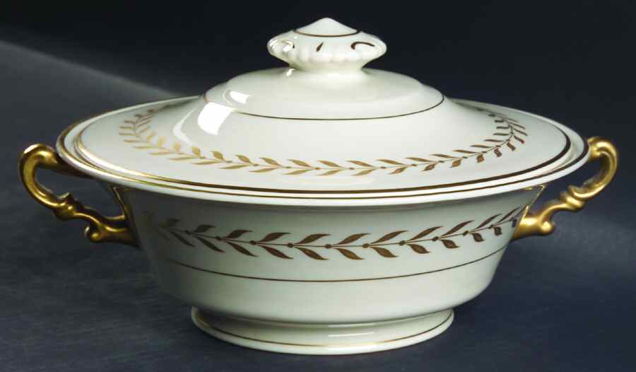 Jefferson Round Covered Vegetable by Syracuse-1