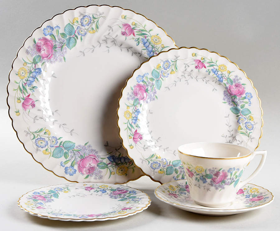 Lilac Rose 5 Piece Place Setting by Syracuse-1