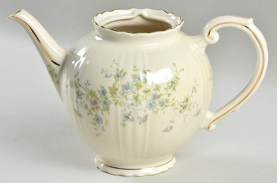 Mayview Teapot No Lid by Syracuse-1
