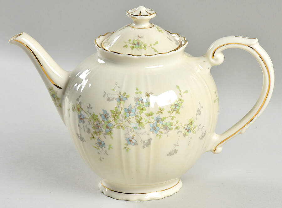 Mayview Teapot & Lid by Syracuse-1