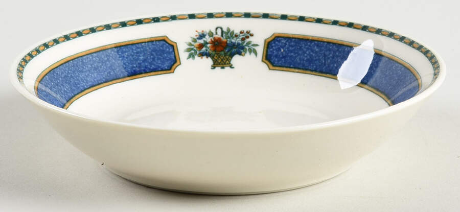 Meridale (Ivory Background) Fruit/Dessert (Sauce) Bowl by Syracuse-1
