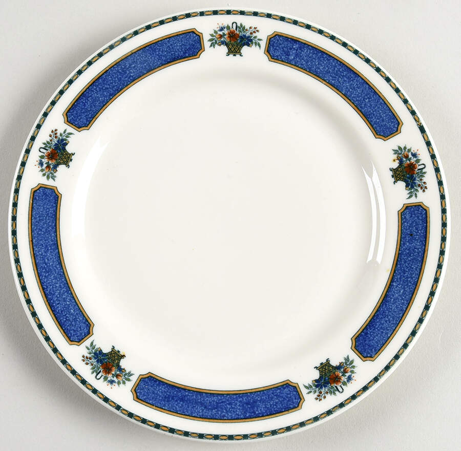 Meridale (Ivory Background) Dessert/Pie Plate by Syracuse-1