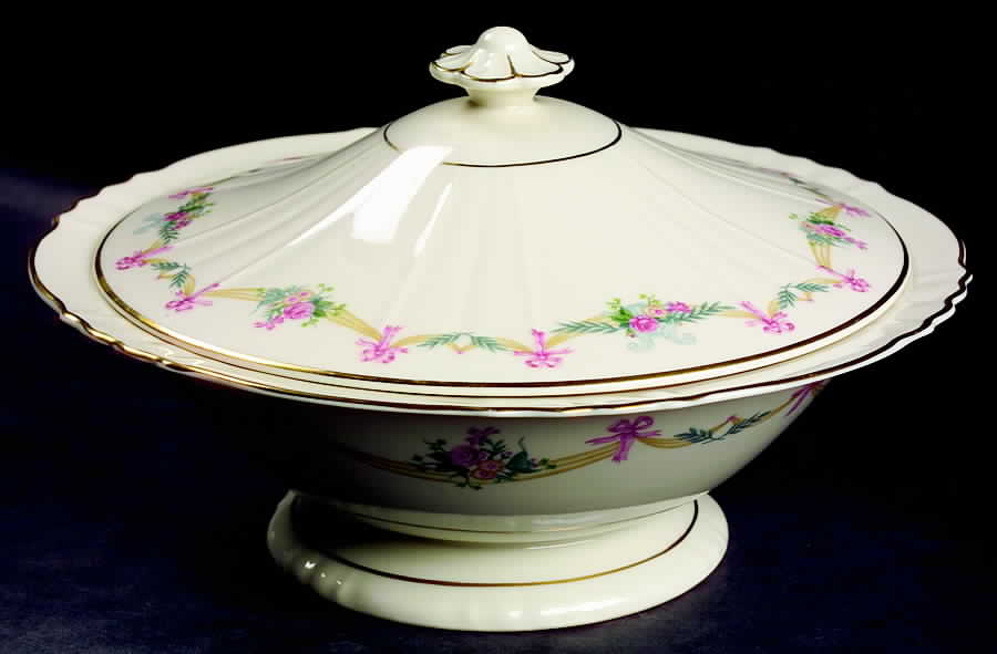 Milicent Round Covered Vegetable by Syracuse-1