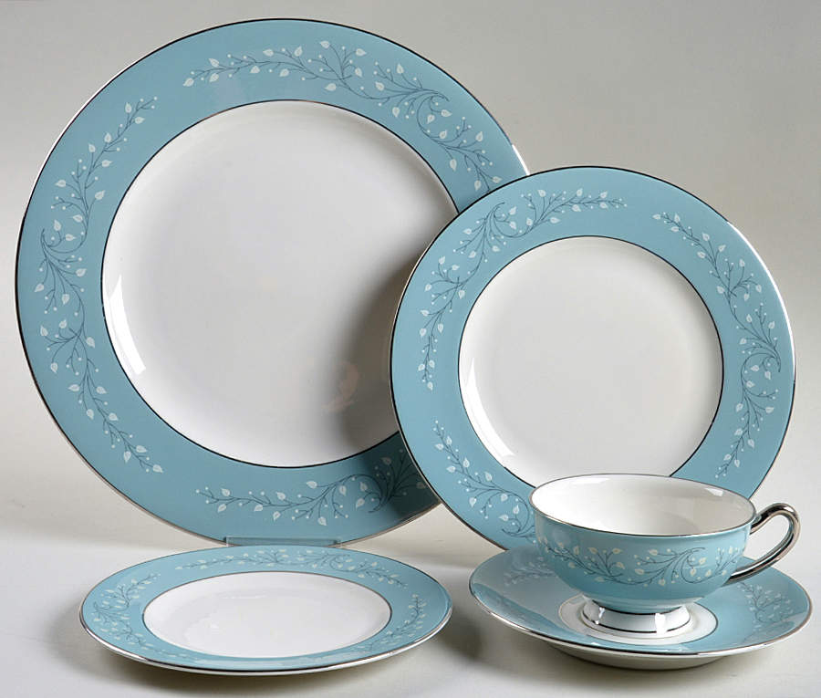 Minuet 5 Piece Place Setting by Syracuse-1