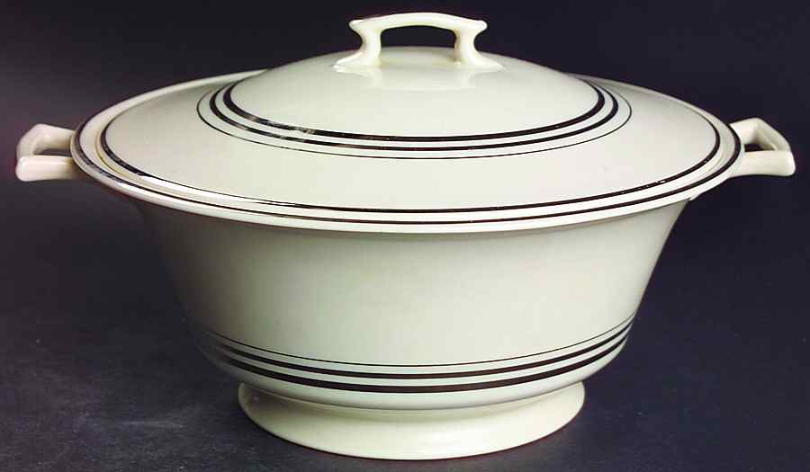 Nimbus Platinum Round Covered Vegetable by Syracuse-1