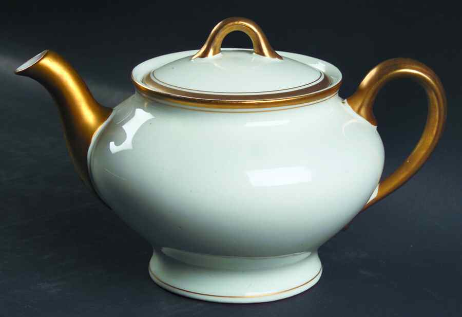 Old Colony Teapot & Lid by Syracuse-1