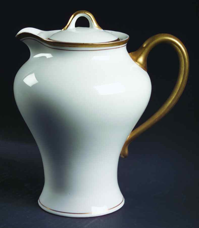 Old Colony Coffee Pot & Lid by Syracuse-1