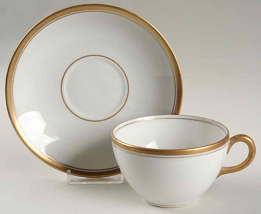 Old Colony Oversized Cup & Saucer Set by Syracuse-1