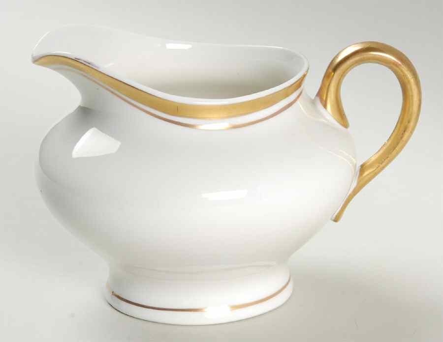 Old Colony Creamer by Syracuse-1