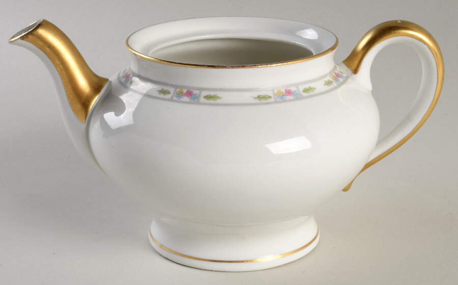 Orleans Teapot No Lid by Syracuse-1