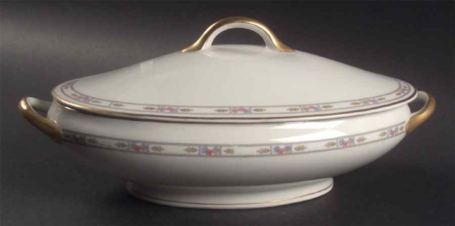 Orleans Oval Covered Vegetable by Syracuse-1