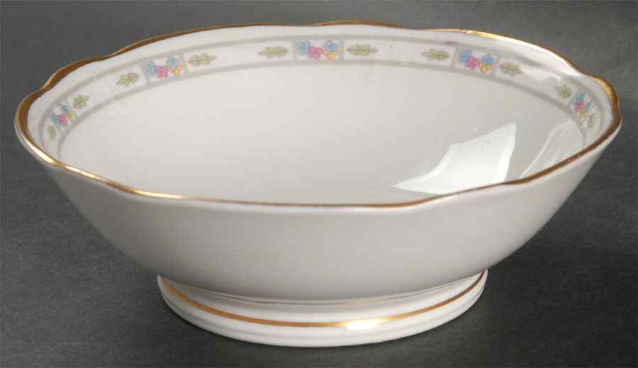 Orleans Cranberry Bowl by Syracuse-1