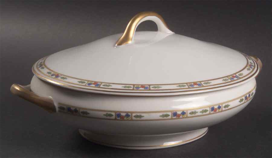 Orleans Round Covered Vegetable by Syracuse-1
