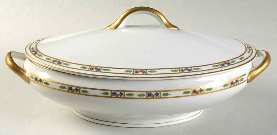 Orleans Oval Covered Vegetable by Syracuse-1