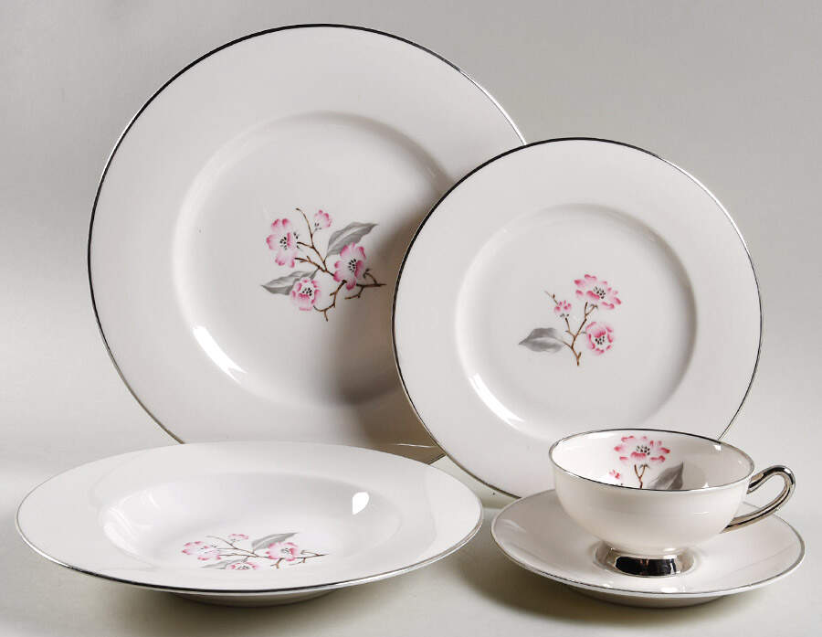 Patricia 5 Piece Place Setting by Syracuse-1