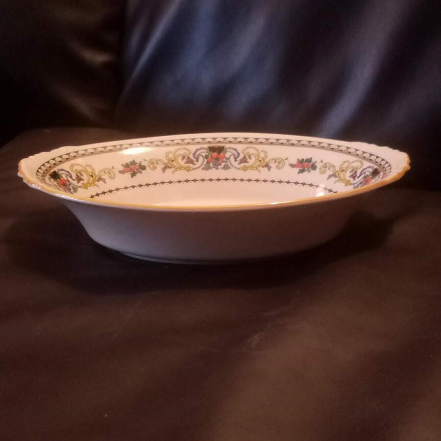 Pembroke (Mustard Trim) 10" Oval Vegetable Bowl by Syracuse-1