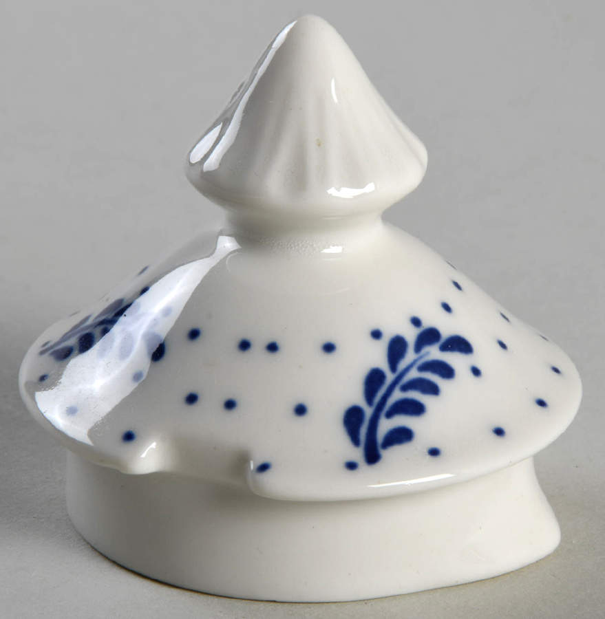 Periwinkle Lid for Coffee Pot by Syracuse-1