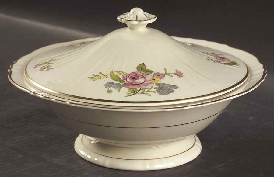 Portland Round Covered Vegetable by Syracuse-1