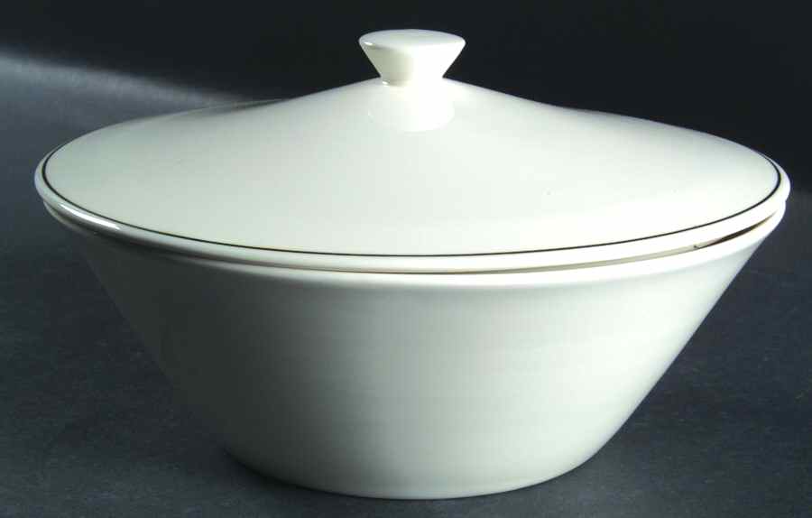 Puritan Round Covered Vegetable by Syracuse-1