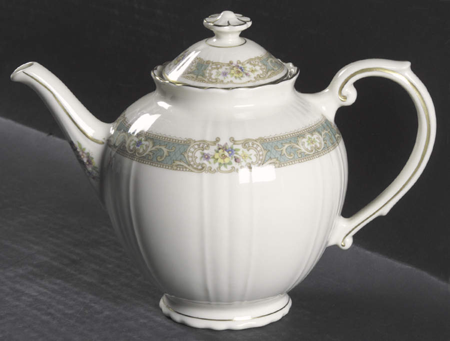 Raleigh Green Teapot & Lid by Syracuse-1