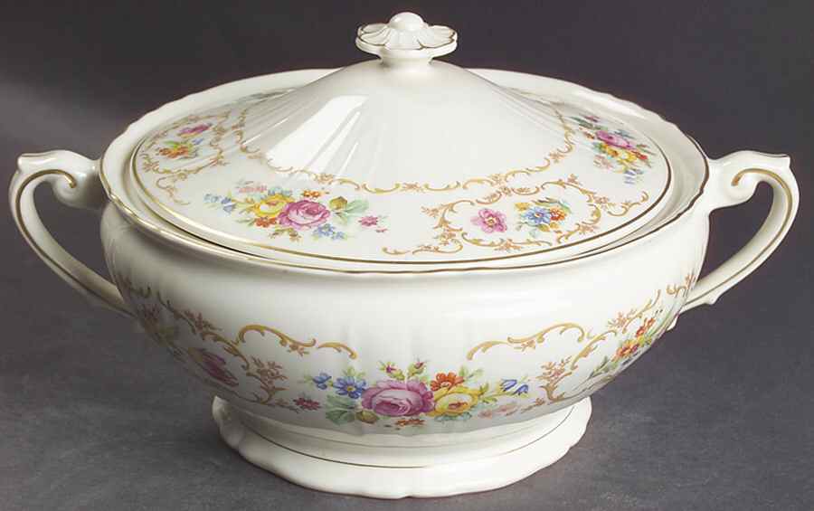 Riviera Round Covered Vegetable by Syracuse-1