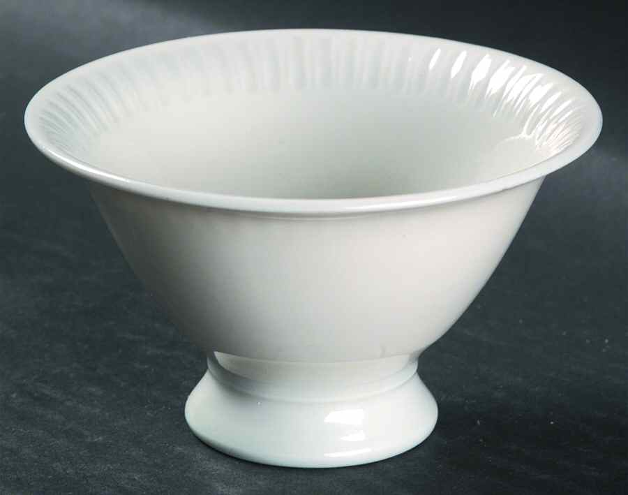 Shelledge Single Egg Cup by Syracuse-1
